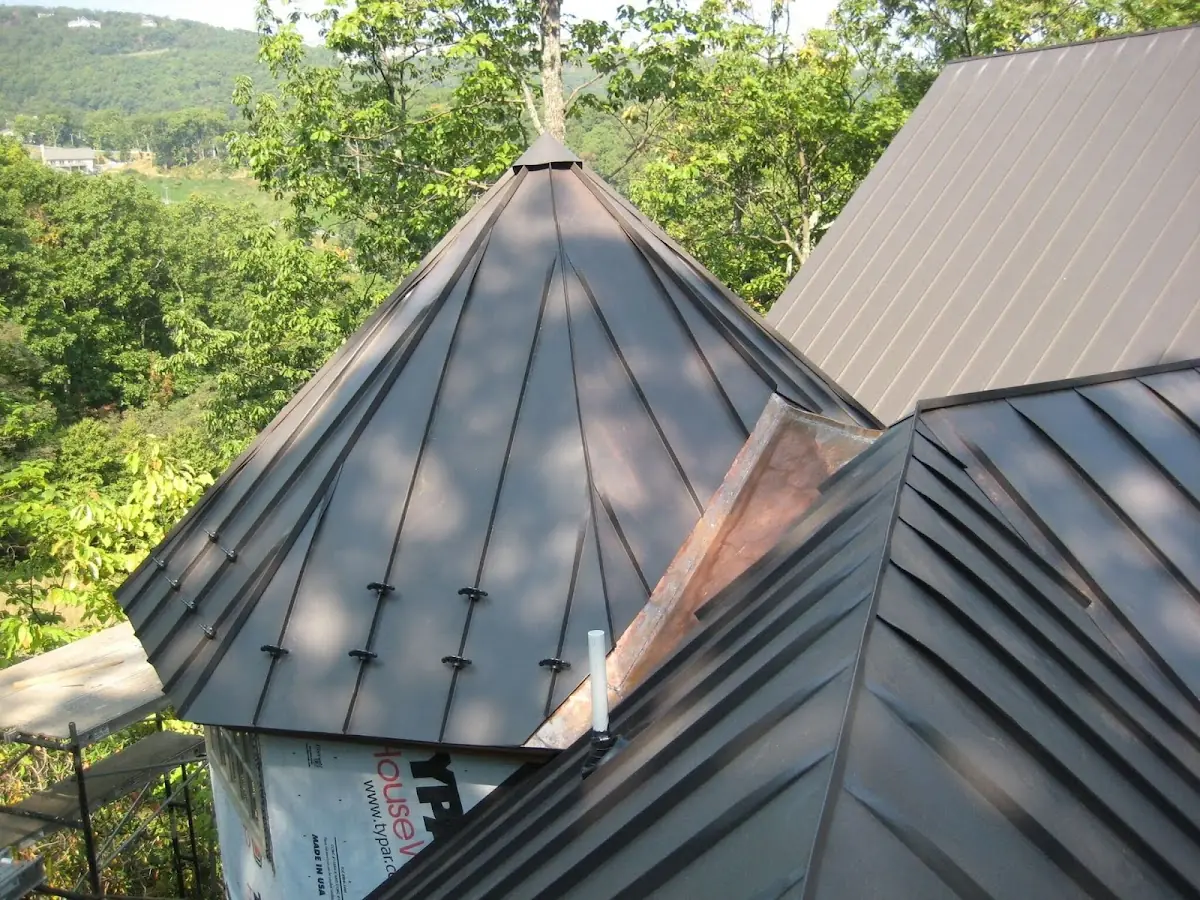 Professional Gutter Cleaning by Craftsman Roofing in Fruitridge Manor